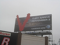 Cartel final del remake de "V". New York
